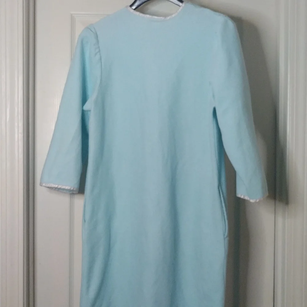 Vtg KELLY REED Blue long‎ sleeve snap front robe with pockets Size Medium